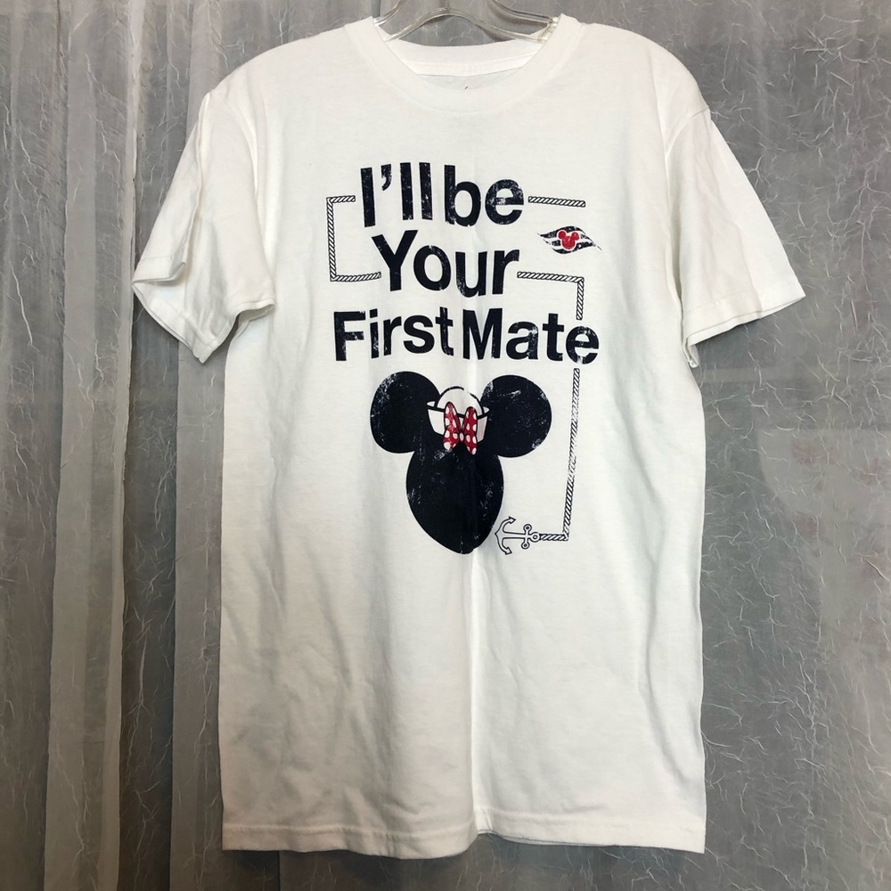 NEW Disney Cruise Minnie Mouse t-shirt S